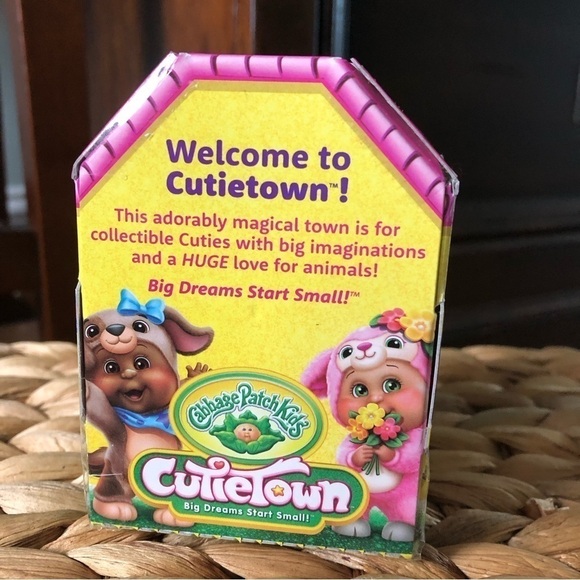 Cabbage Patch Kids: Cutie Town mini figure doll: Lion - Picture 3 of 4